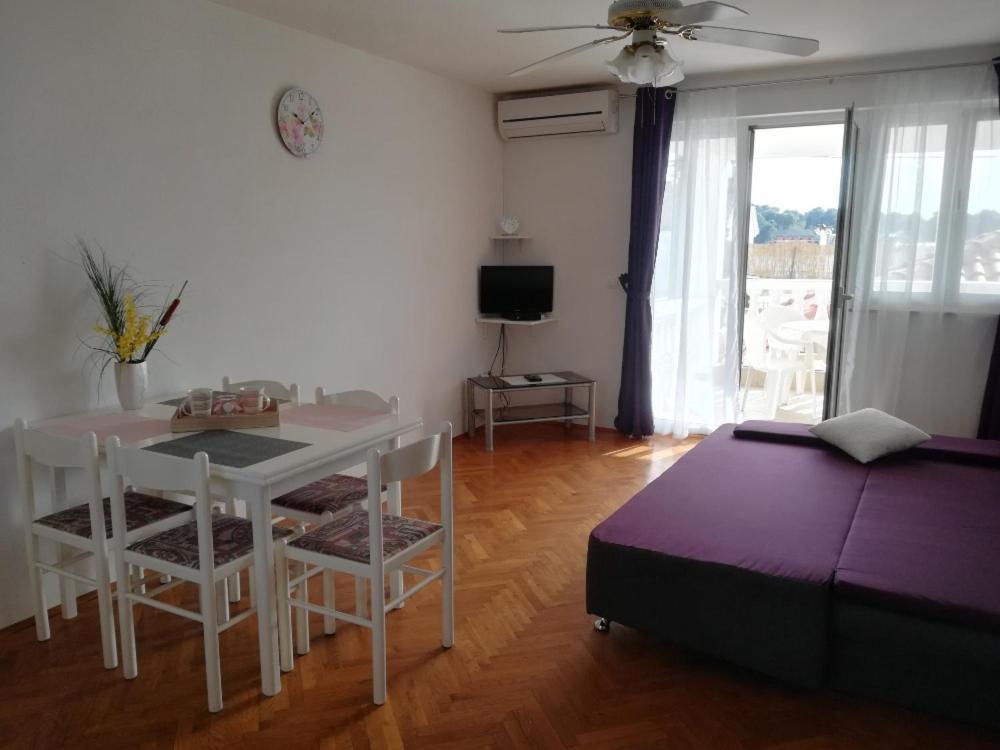 Apartment And Rooms Sidro ペトルチャネ エクステリア 写真