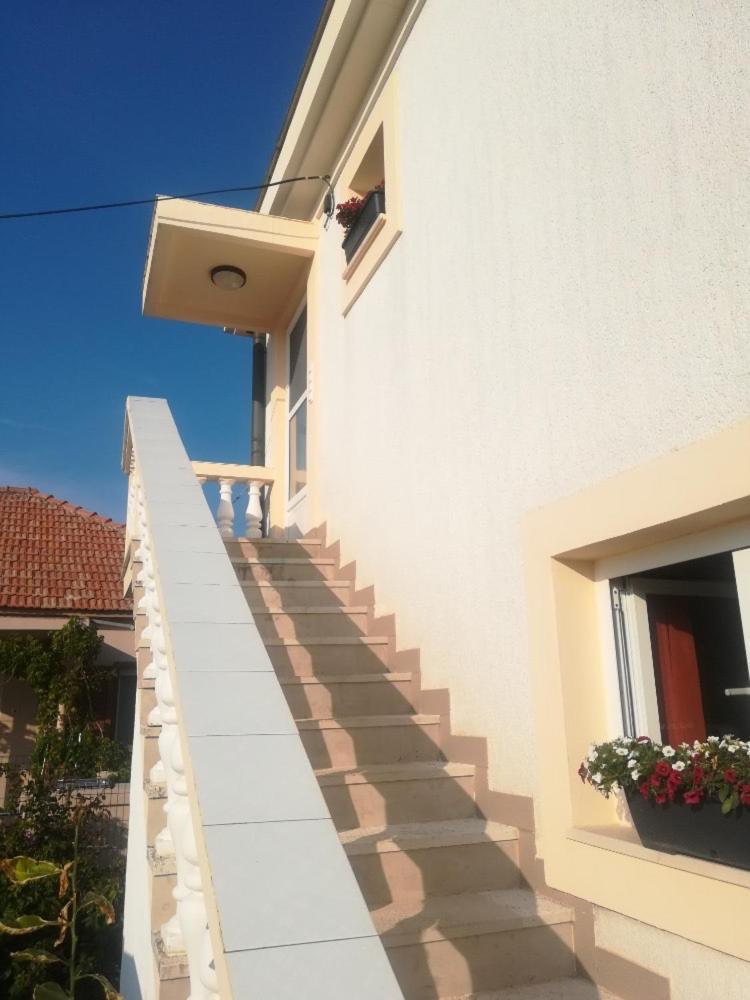 Apartment And Rooms Sidro ペトルチャネ エクステリア 写真